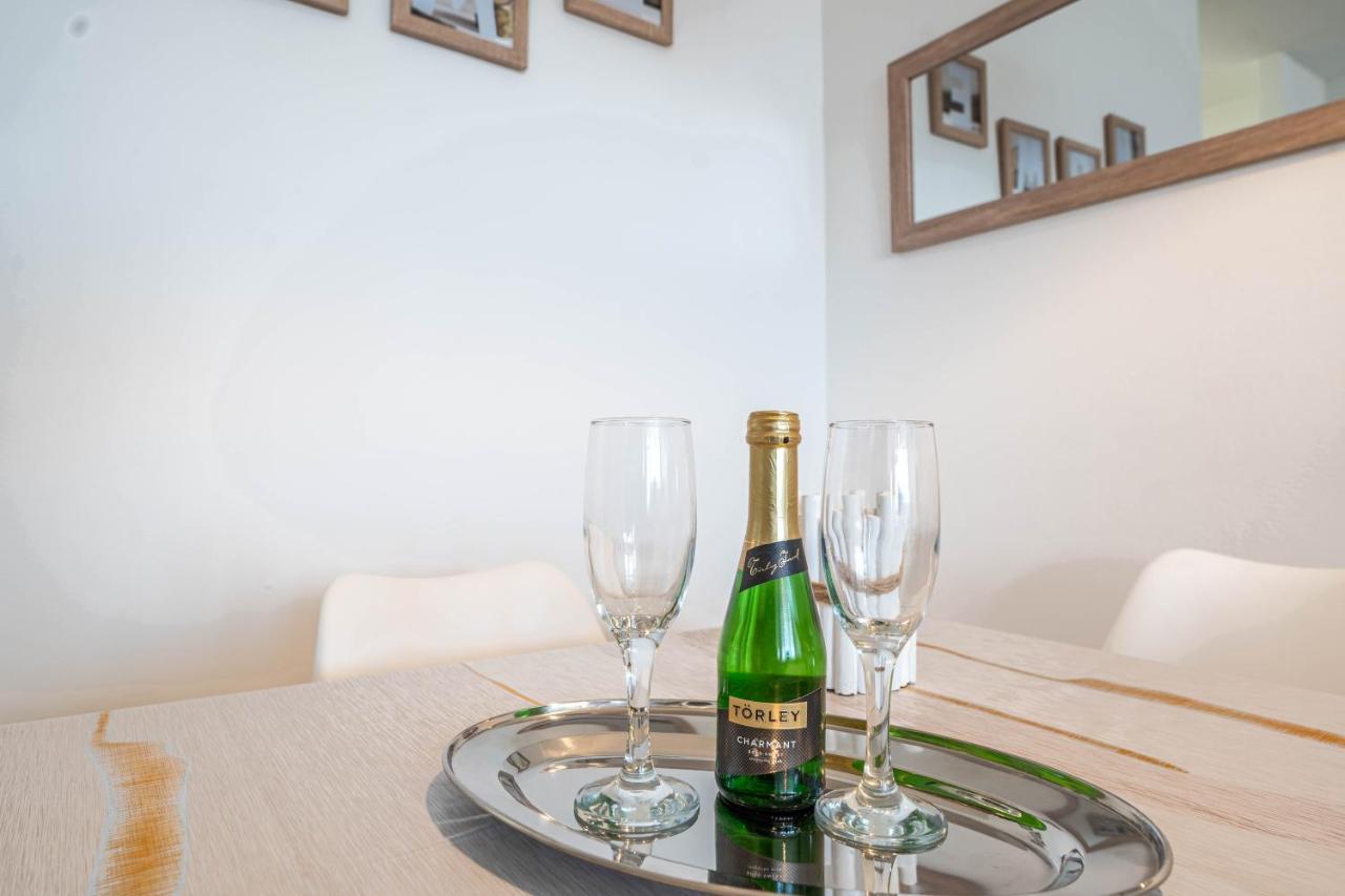 Pastelle Apartment With Own Parking Place ブダペスト エクステリア 写真